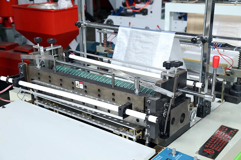 Double Line Rolling Bag Sealing and Cutting Making Machine