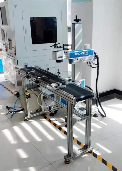 Número de serie Impresora láser en línea Flying CO2 Marcado láser Paquete de medicina Impresión con máquina transportadora para cápsula