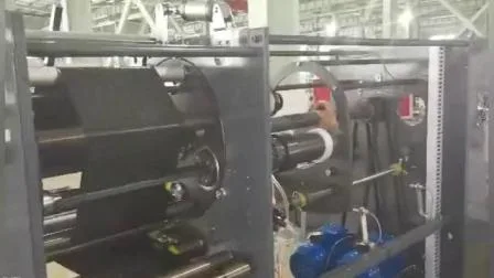 Máquina para fabricar bolsas de basura con cordón